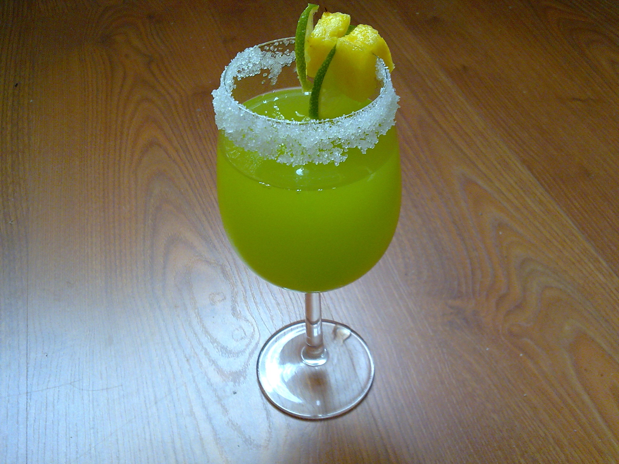 Fotografie receptu: Ananasový zelený koktejl